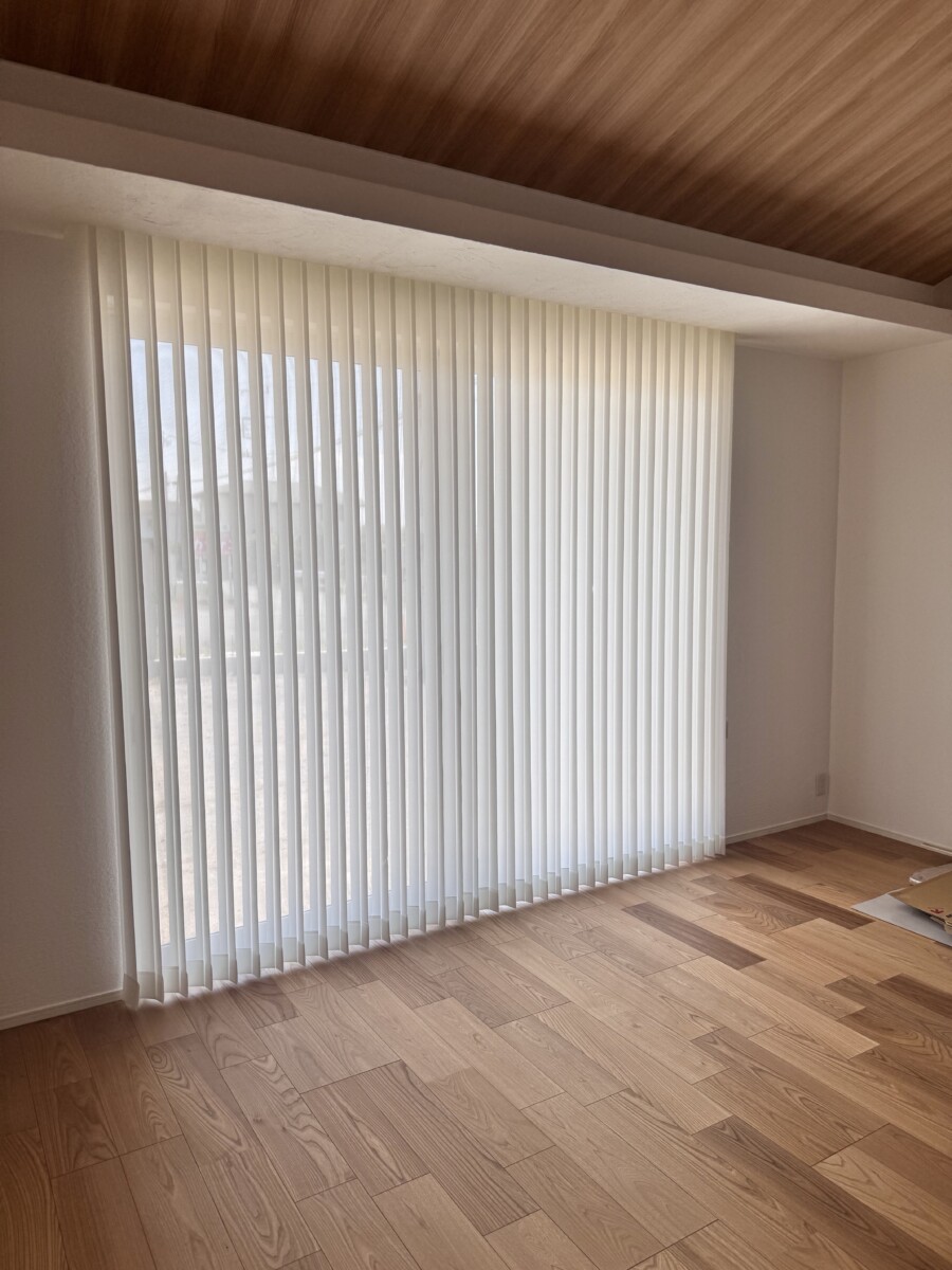 T様邸　バーチカルブラインド image