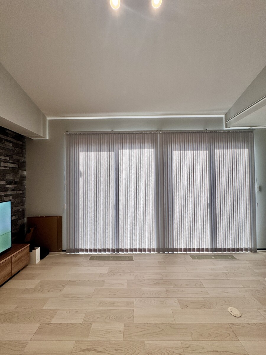 S様邸バーチカルブラインド2連取付け仕様 image